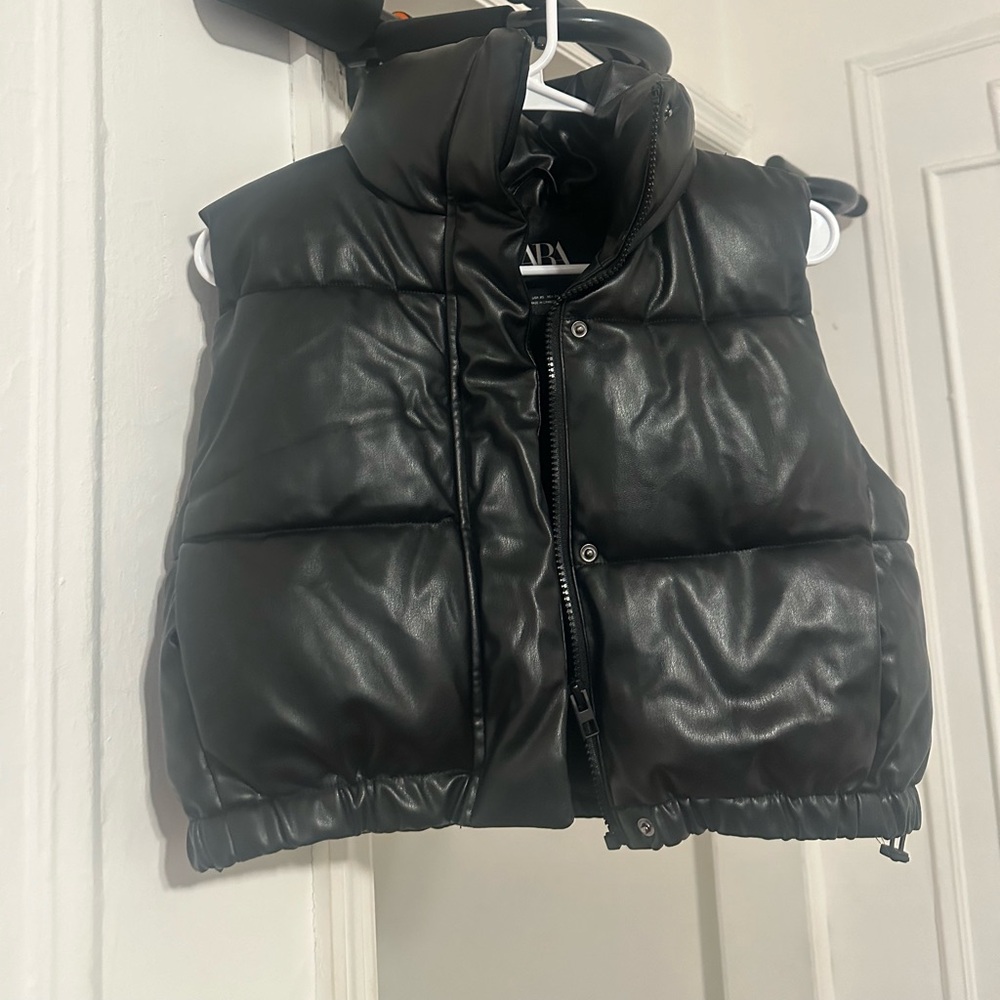 Zara faux leather cropped puffer vest